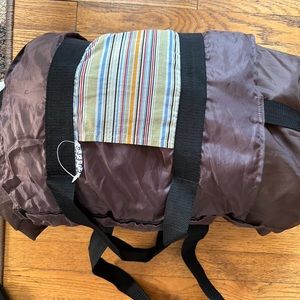 Ruffin outdoor blanket